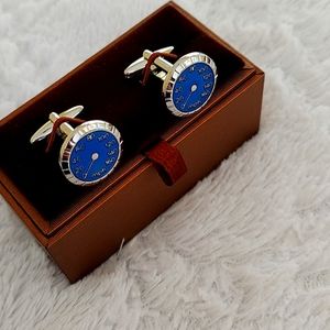 Speedometer cufflinks